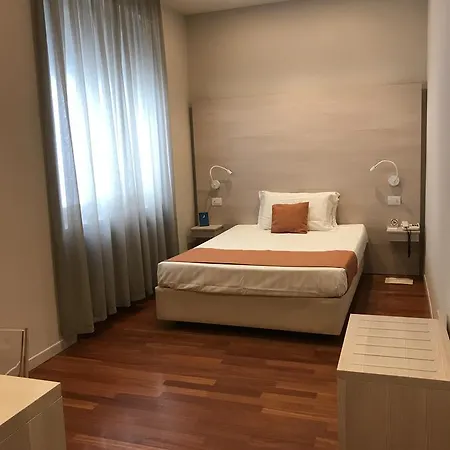 Anelli Hotel 3*