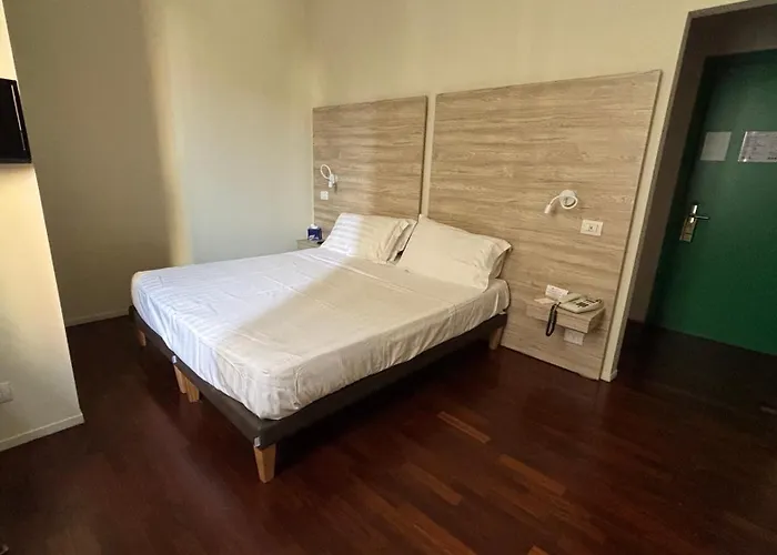 Anelli 3* Lodi